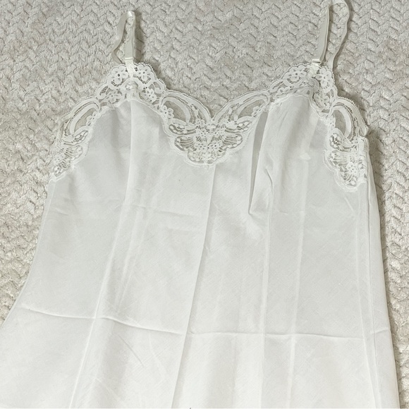 Wonder Maid Vintage Full Slip Fine Lingerie with Lace Trim Size 34 - Picture 3 of 10